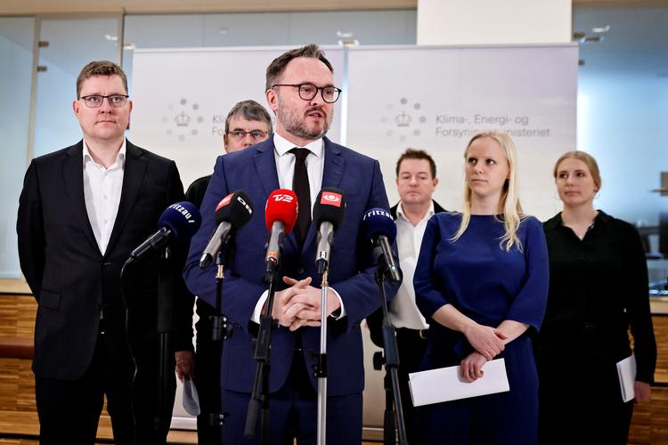 Varmehjælpen blev præsenteret i februar. Siden er kritikken af aftalen vokset og vokset. Foto: Jens Dresling