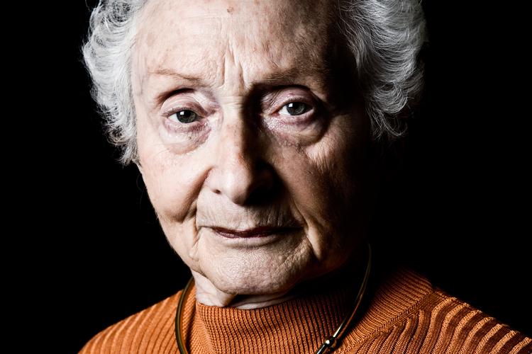      Arlette Andersen levede godt et år i kz-lejren Auschwitz fra 1944-1945. Hun blev taget til fange i Paris under Anden Verdenskrig. Foto: Casper Dalhoff