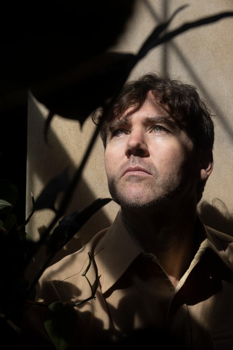 Går du og savner en helt rigtige sang til eftersommeren, kunne 'Belong To Heaven' med Cass McCombs være et godt bud. Foto: Ebru Yildiz 