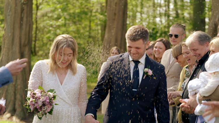 Melissa og Michael bliver gift i denne uge. Det involverer, at hun er nødt til at sige 'Rolig nu' til sin kommende mand, fordi han er så nervøs.  Foto: Theis Mortensen