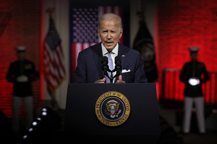     PHILADELPHIA, PENNSYLVANIA - SEPTEMBER 01: U.S. President Joe Biden delivers a primetime speech at Independence National Historical Park September 1, 2022 in Philadelphia, Pennsylvania. President Biden spoke on "the continued battle for the Soul of the Nation." Alex Wong/Getty Images/AFP == FOR NEWSPAPERS, INTERNET, TELCOS &amp; TELEVISION USE ONLY ==   Foto: Alex Wong/Ritzau Scanpix