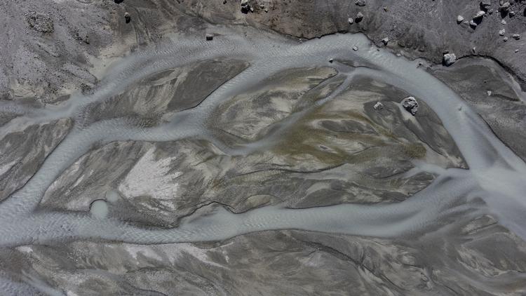 Luftfoto fra Mont Mine-gletjseren i Ferpecle, Schweiz.  Det er ikke den pågældende gletjser, der bliver omtalt i artiklen. REUTERS/Denis Balibouse Foto: Denis Balibouse/Ritzau Scanpix