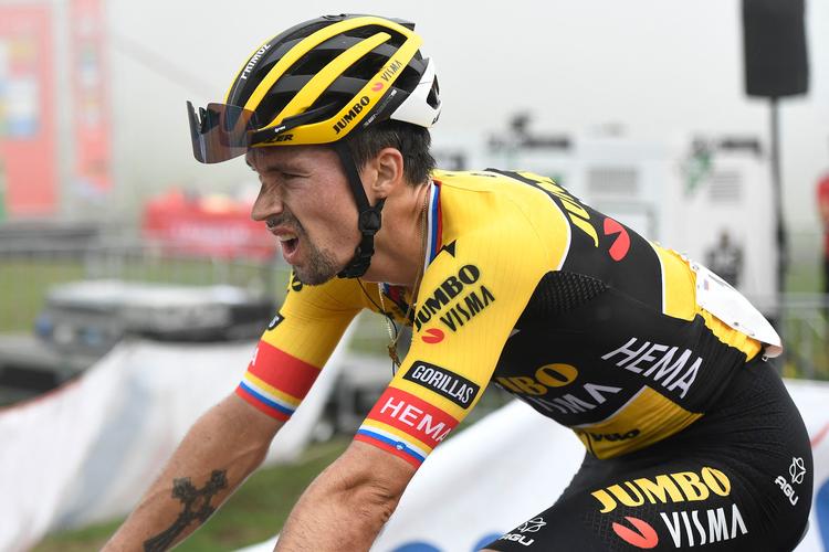 Primoz Roglic rykkede tættere på Remco Evenepoel efter vellykket angreb på finalebjerget.
 Foto: Ander Gillenea/Ritzau Scanpix