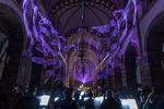 Laserlys gav Ribe Domkirke et spøgelsesagtigt præg, da Rued Langgard Festival kulminerede lørdag aften med en spacet udgave af Langgaards visionære kæmpeværk 'Sfærernes Musik'. Foto: Folmer Iversen