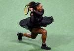 Serena Williams sloges for sin chance, da hun spillede 3. runde ved US Open i New York, men det blev til nederlag, og formentlig er en stor karriere dermed afsluttet.  Foto: Angela Weiss/Ritzau Scanpix