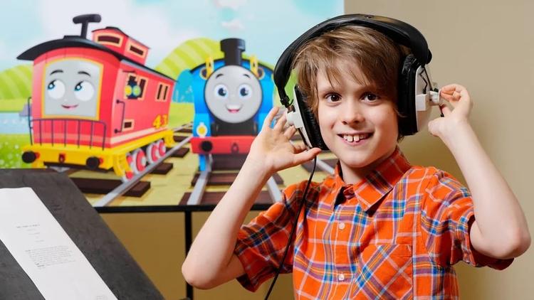 Det er den ni-årige skuespiller Elliott Garcia, som lægger stemme til Bruno the Brake Car i Storbritannien. Han har selv autisme.  Pr-foto Michael Bowles/Mattel