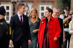 Jacob Mark (tv) deltager i psykiatriforhandlingerne på vegne af SF sammen med Trine Torp (midt). I rød frakke partiformand Pia Olsen Dyhr, der har sagt, at en ny regering bør oprette en ministerpost, der kun tager sig af børn og unges mentale trivsel. Foto: Jens Dresling
