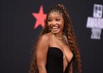 Skuespiller og R&amp;B-sangerinde Halle Bailey spiller den ikoniske rolle som Ariel i Disney's 'Den lille havfrue'.  Foto: Richard Shotwell/Ritzau Scanpix