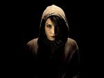 Romanfiguren Lisbeth Salander kaster stadig bøger af sig. Her Noomi Rapace fra filmatiseringen. Foto: Pr Foto