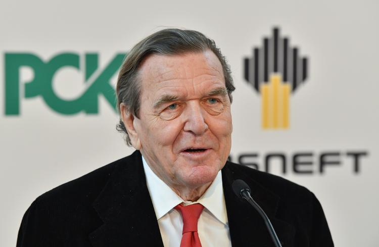 Den tyske ekskansler Gerhard Schröder fik voldsom kritik for i første omgang at nægte at træde ud af bestyrelsen af den russiske energigigant Rosneft efter den russiske invasion af Ukraine. Foto: Patrick Pleul/Ritzau Scanpix