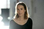 DR's podcast-serie Genstart, der har Anna Ingrisch som vært, bobler over af gode lyde, men er for sent ude med nyhederne.  Foto: Agnete Schlichtkrull/DR