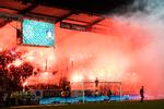 En række Brøndby-fans var ifølge DBU meget aggressive under en kamp i Viborg den 18. september. Det får nu konsekvenser og rammer blandt andet klubben økonomisk.   Foto: Gregers Tycho