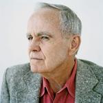 Den 89-årige forfatter Cormac McCarthy holder sig privatliv tæt ind til kroppen. Meget tæt endda. Foto: Derek Shapton/Derek Shapton/Writer Pictures