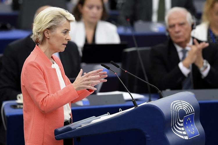 Ursula von der Leyen under sin tale i Europa-Parlamentet onsdag.  Foto: Frederick Florin/Ritzau Scanpix
