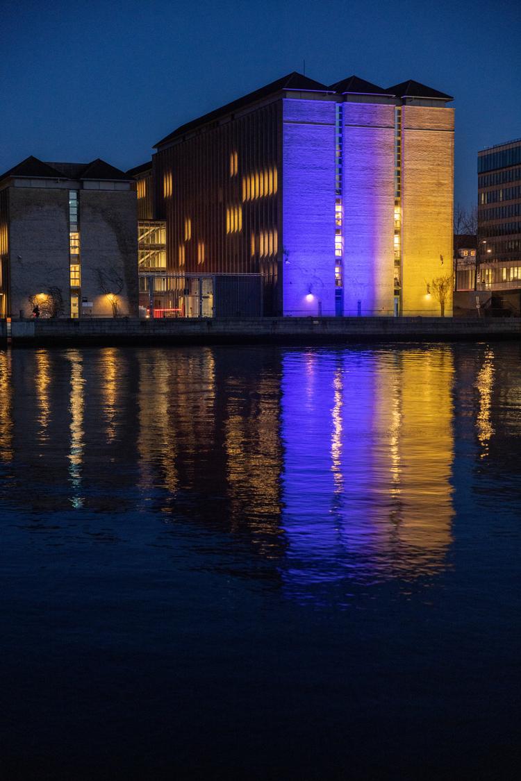 Udenrigsministeriet har nok at se til. Der er krig i Europa, og Kina er verdens nye supermagt. Men diplomatiet skal styrkes for at hjælpe Danmark sikkert ind i fremtiden, mener eksperter. Foto: Mads Nissen/POLITIKEN