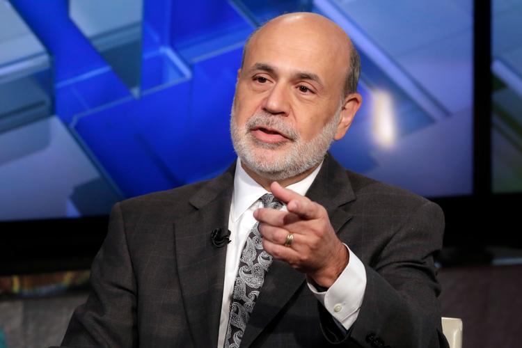 Ben Bernanke var chef for den amerikanske centralbank under finanskrisen. Nu kan han kalde sig nobelprisvinder i økonomi. Foto: Richard Drew/Ritzau Scanpix