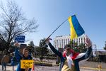 Den russiske ambassade i Washington i USA har ofte været mål for flere demonstrationer, vendt mod krigen i Ukraine. Arkivfoto. Foto: Jose Luis Magana/Ritzau Scanpix