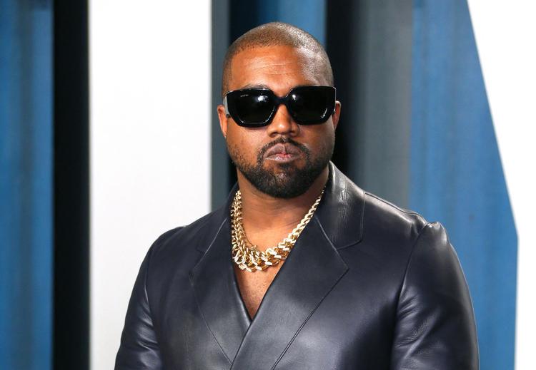 Ye, tidligere kendt som rapperen Kanye West, beskyldes for både racisme og antisemitisme.   Foto: Jean-Baptiste Lacroix/Ritzau Scanpix