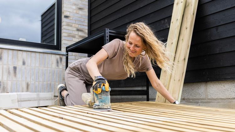 Hvad gør de egentlig med husene i TV 2 programmet 'Nybyggerne', efter de er blevet istandsat af deltagerne?  Pr-foto Thomas Sinkbæk/TV 2