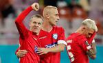 Sebastian Jørgensen (tv.) scorede til 4-0 og 5-0, da Silkeborg fuldendte en vellykket dansk uge i europæisk fodbold med at vinde 5-0 over FCSB, der i 1986 vandt Europa Cuppen for mesterhold, da klubben hed Steaua Bukarest. Foto: Robert Ghement/Ritzau Scanpix