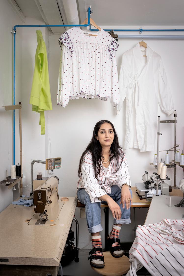 Sadaf Hayat er kvinden bag tøjbutikken ​Atelier Sardin. Foto: Mads Nissen
