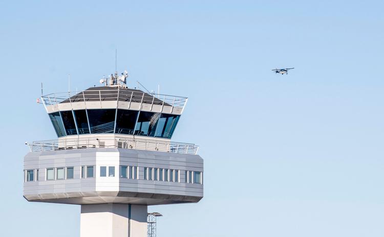 Kontroltårnet ved Flesland lufthavn i Bergen, efter at den blev lukket pga. drone-observationer. Foto fra 19. oktober 2022. Foto: Marit Hommedal/Ritzau Scanpix