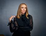 Der er noget ubestikkeligt over både Toni Collettes udstråling og hendes sikre måde at vælge roller på.  Foto: Taylor Jewell/Ritzau Scanpix
