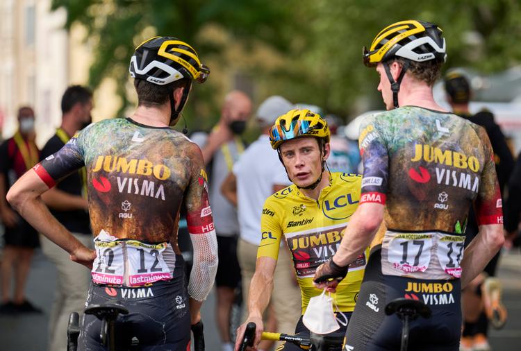 Der var dømt gul dansk feber i sommer, hvor Jonas Vingegaard vandt Tour de France. Næste års rute er nu afsløret, og den har masser af bjerge og kun én enkeltstart. Foto: Claus Bonnerup
