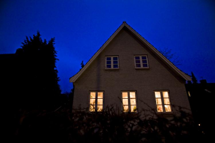 2 ud af 3 danskere siger, at de er mere eller meget mere motiverede for at spare på strøm og varme den kommende vinter, end de var sidste år.  Foto: Henning Hjorth