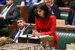 Suella Braverman er indenrigsminister i Storbritannien efter at være blevet fyret under Liz Truss. Nu er hun i fare for at blive fyret igen, efter hun er kommet med en kontroversiel udtalelse. Foto: Jessica Taylor/Ritzau Scanpix
