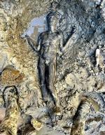 Ved de varme kilder i San Casciano dei Bagni i Toscana, Italien, er 24 unikke figurer dukket op af mudderet. Foto: Ministero Della Cultura/Ritzau Scanpix