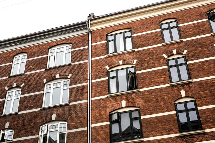 Mens renten stiger, har banker ændret kunders lån, så det tager længere tid at betale dem tilbage – men bankerne har ikke forklaret kunderne, at der er en ændring. Foto: Ivan Boll