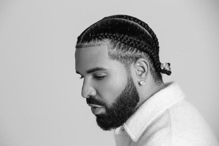 Drake er ude med et omdiskuteret album, som desværre ikke er omdiskuteret på grund af musikken, men på grund af den sladder, der kendetegner teksterne.  Foto: PR. Universal Music.