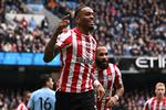 Angriberen Ivan Toney blev den store helt for Brentford, da holdet lørdag meget overraskende på udebane besejrede storholdet Manchester City.   Foto: Oli Scarff/Ritzau Scanpix