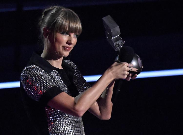 Taylor Swift blev aftenens store vinder.  Foto: Sascha Schuermann/Ritzau Scanpix