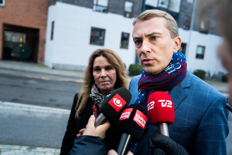 Ligesom sidst, Morten Messerschmidt var i retten, er hans partner Dot Wessman at finde på tilhørerrækkerne i retssalen. Foto: Martin Sylvest/Ritzau Scanpix