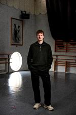 Balletdanser Oliver Starpov er frustreret over, at danserne er blevet problemet i konflikten mellem den bandlyste stjernekoreograf John Neumier og Det Kongelige Teater. Foto: Jacob Ehrbahn
