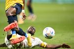 Senegals kompromisløse  anfører Kalidou Koulibaly har spillet samtlige 270 minutter plus det løse i de  første kampe ved VM. Nu venter der endnu flere  minutter på ham søndag  mod England.  Foto: Raul Arboleda/Ritzau Scanpix