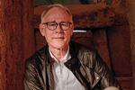 Graham Hancock er vært på Netflix-serien 'Forhistoriske Apokalypser' og fremlægger en teori, han selv siger, han har brugt årtier på at efterprøve og dokumentere. Pr-foto Netflix