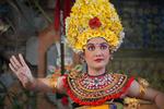 Balinesisk dans er et af mange yndede turistmål på tropeøen Bali. Nu presses turismeindustrien af en ny lov, som forbyder sex uden for ægteskabet. Foto: Sebastian Stryhn Kjeldtoft 