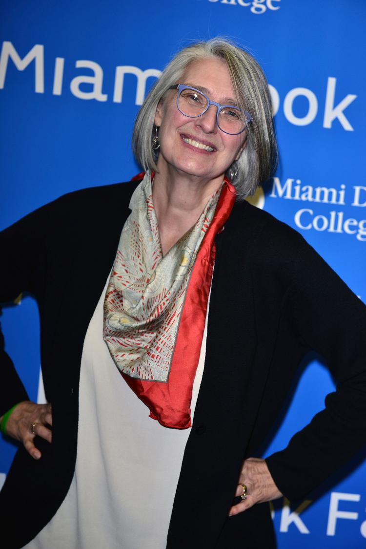  Før canadiske Louise Penny blev succesforfatter med blandt andet en thriller, hun skrev sammen med Hillary Clinton, var hun plaget af alkoholisme og skriveblokering. Foto: mpi10/Ritzau Scanpix