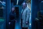 Gary Oldman fiser, ryger, bander og slubrer nudler på den klammeste og mest underholdende måde som spionchefen Jackson Lamb i den charmerende 'Slow Horses'. 