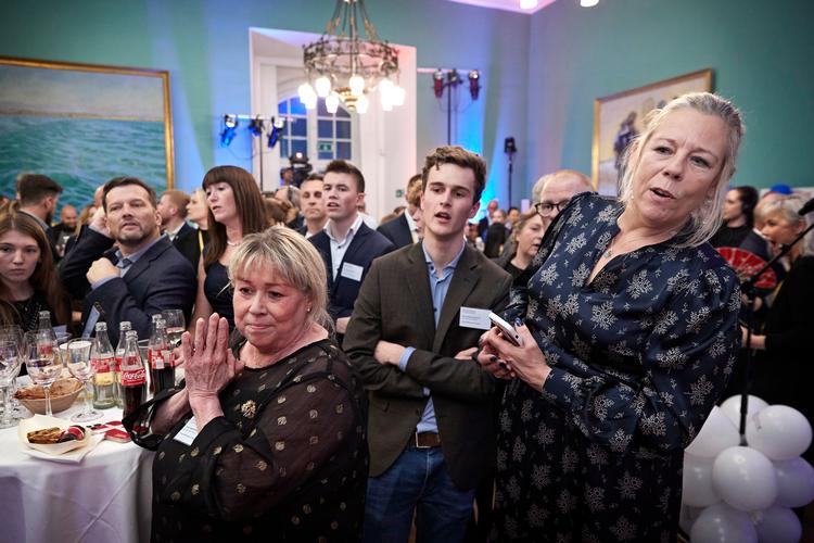 Danmarksdemokraterne kom ind i Folketinget med 14 mandater ved valget. Billedet er fra valgfesten om aftenen. Foto: Jens Dresling