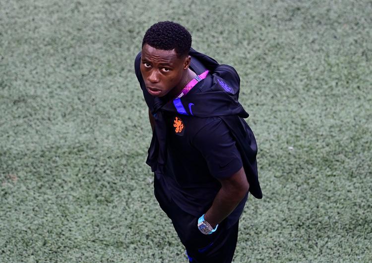 Quincy Promes før kampen mellem Holland og Ukraine til EM sidste år. Foto: Olaf Kraak/Ritzau Scanpix