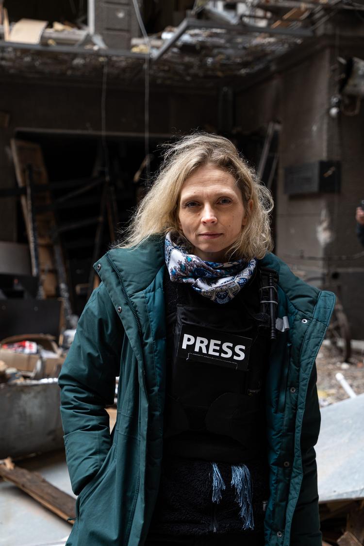 Matilde Kimer, DRs  Ruslands- og Ukrainekorrespondent, har mistet sin presseakkreditering til journalistisk arbejde i Ukraine. Med mindre der sker et forhandlingsmirakel vil hun ikke længere kunne dele ud af sin viden til seerne. Foto: lau Svensson, DR presse. Foto: Lau Svensson, DR presse 
