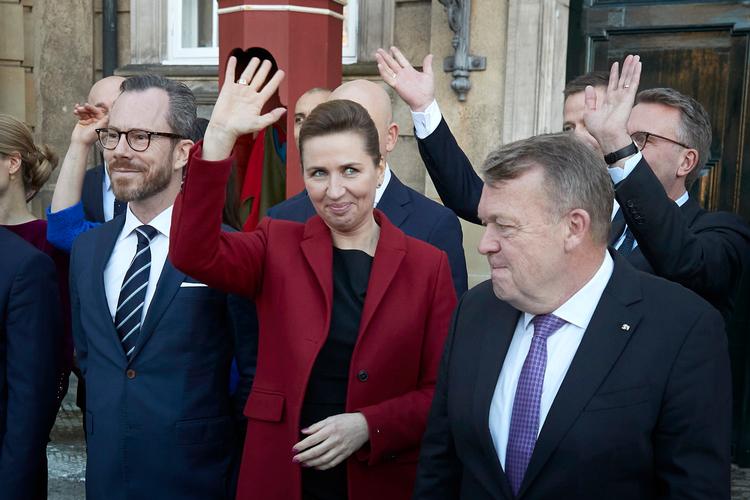 Den nye SVM-regerings ministre blev præsenteret for en uge siden. Nu er flertallet bag regeringen væk, viser en ny Megafon-måling lavet for TV 2 og Politiken. Foto: Jens Dresling