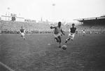 Pelé ses her med bolden i landskampen mellem Danmark og Brasilien i Idrætsparken i 1960. Foto: Erik Petersen