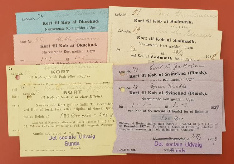 Udsnit af madkortene i Sunds Kommunes arkiv. Foto: Kenn Tarbensen. 