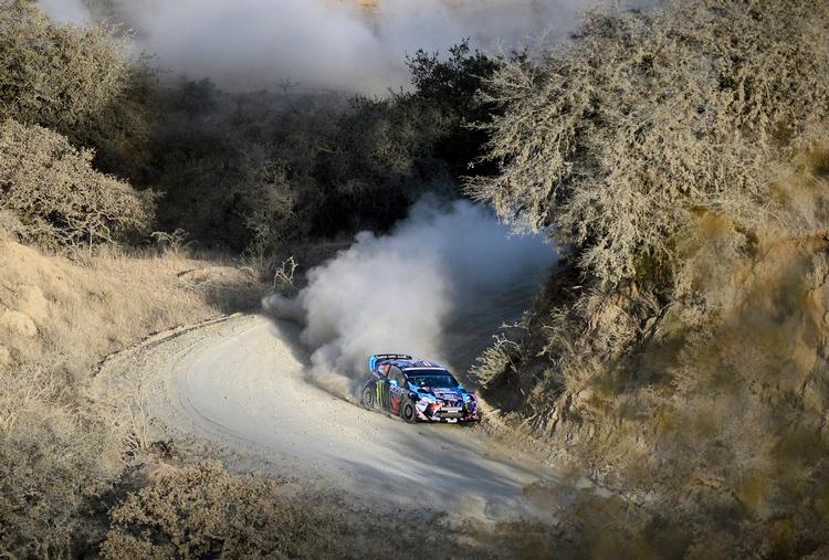 Ken Block under et rally i 2013. Ud over sin rallykarriere blev Block især kendt for sine vilde bilvideoer på Youtube. Foto: Alfredo Estrella/Ritzau Scanpix