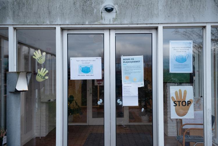Landets plejehjem har oplevet mange udbrud med coronavirus under pandemien. Omkring en tredjedel af alle coronadødsfald er blandt beboere på plejehjem. Foto: Kasper Heden Andersen/Kasper Heden Andersen